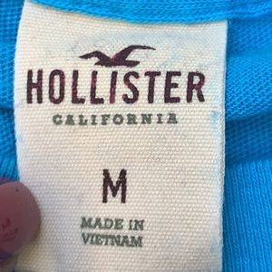 Hollister Tops - Hollister T-Shirt Hollister Tops - Hollister T-Shirt
